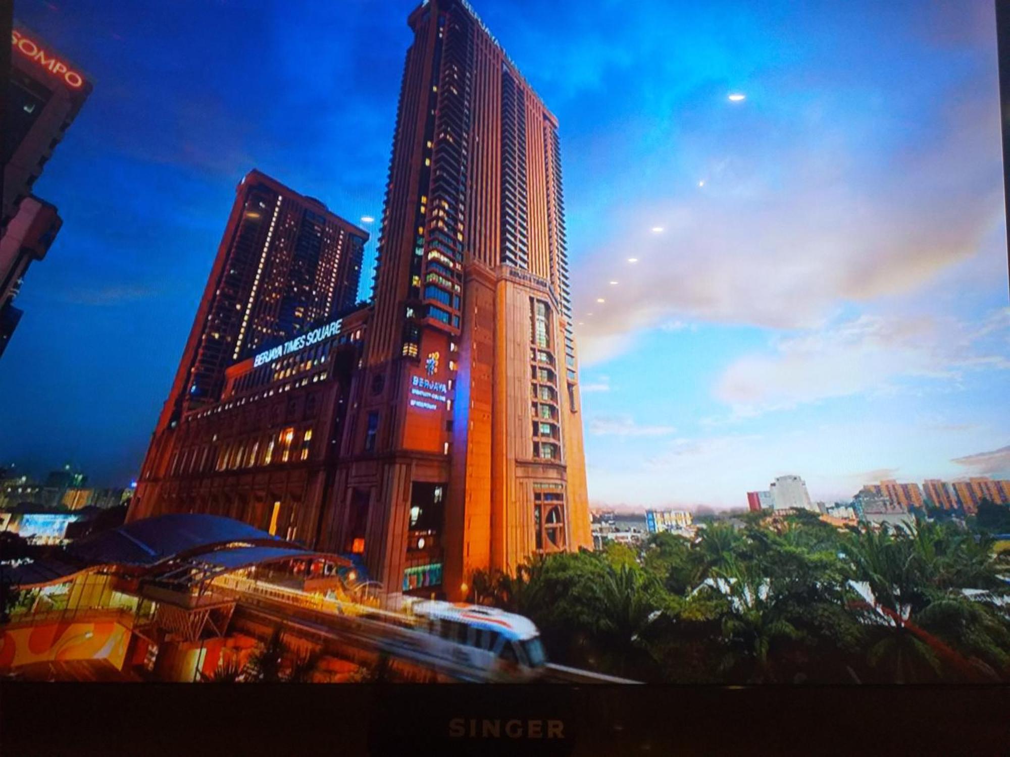 New sm service suite at times square Kualalampur Kuala Lumpur Bagian luar foto